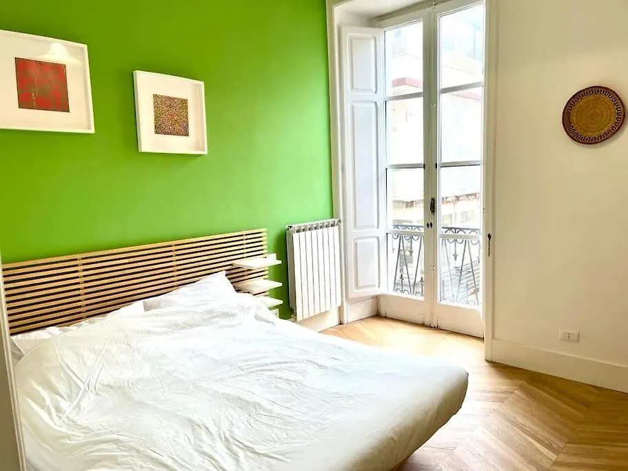 La Casa Lollo E Cri Al Vomero Apartment Naples 0*,  Italy