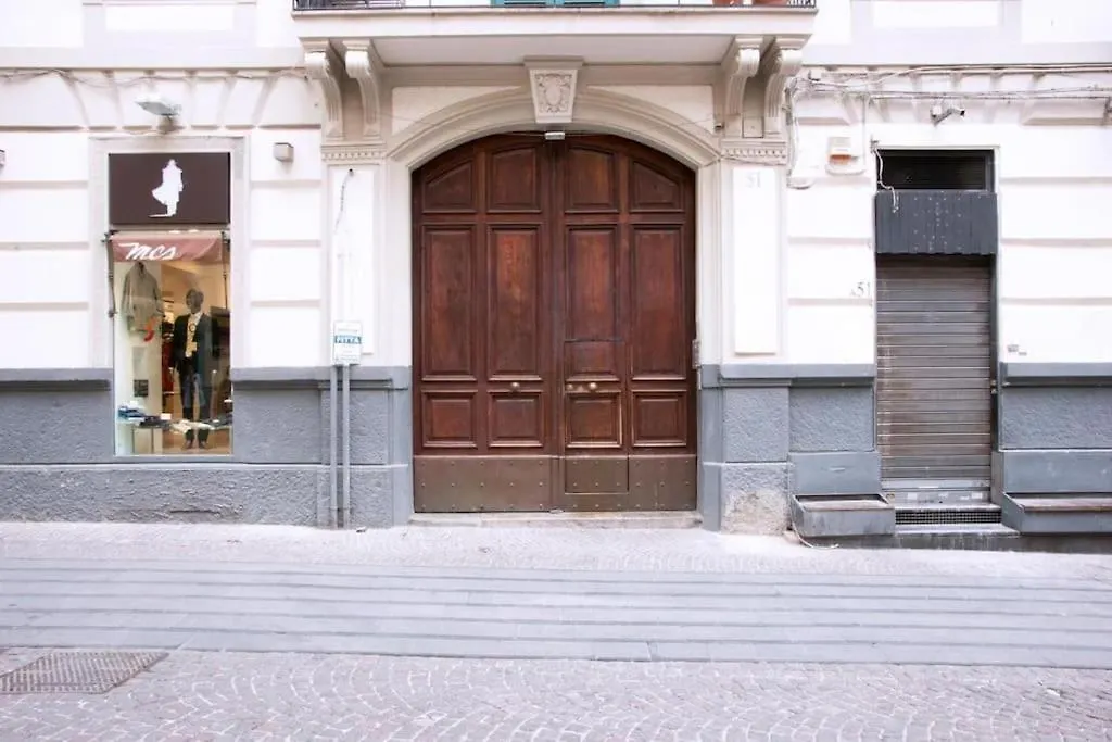 La Casa Lollo E Cri Al Vomero Apartamento Nápoles
