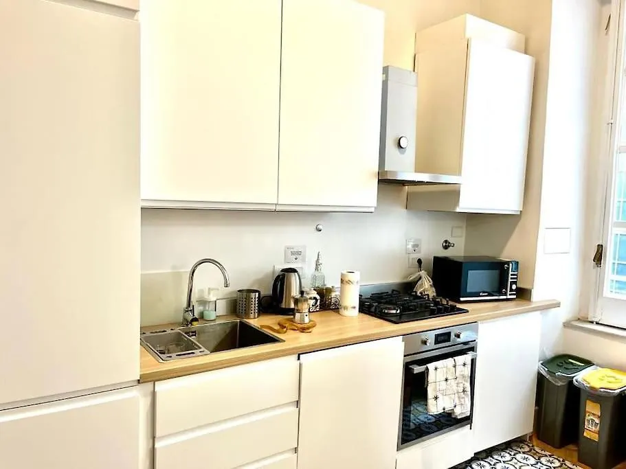 Ferienwohnung La Casa Lollo E Cri Al Vomero Neapel Apartment
